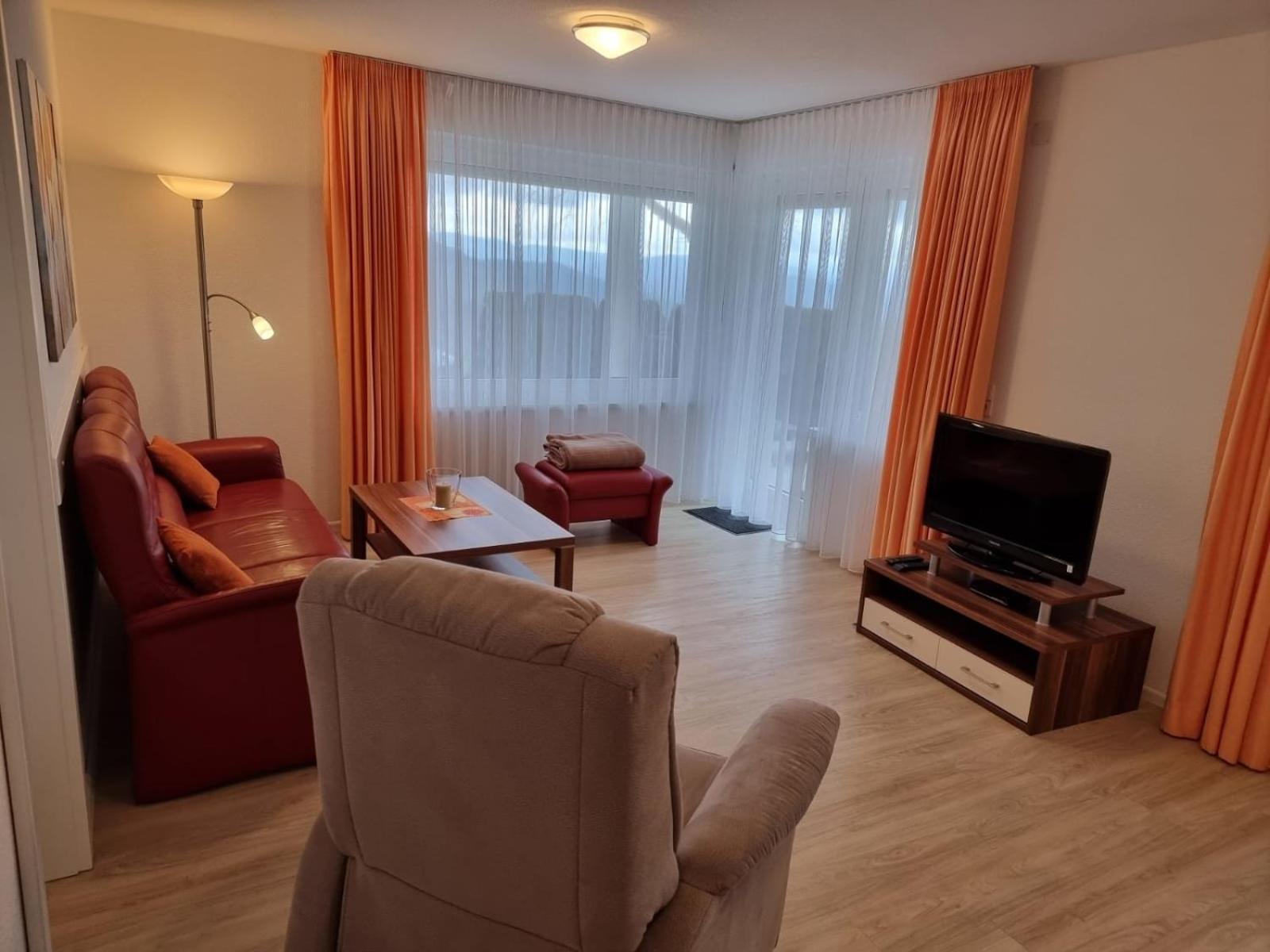 "Schwarzwaldblick" Ferienwohnung 2-4 Pers 65Qm, Schoene Ruhige Suedhanglage Mit Herrl Aussicht Тодтнау Екстер'єр фото